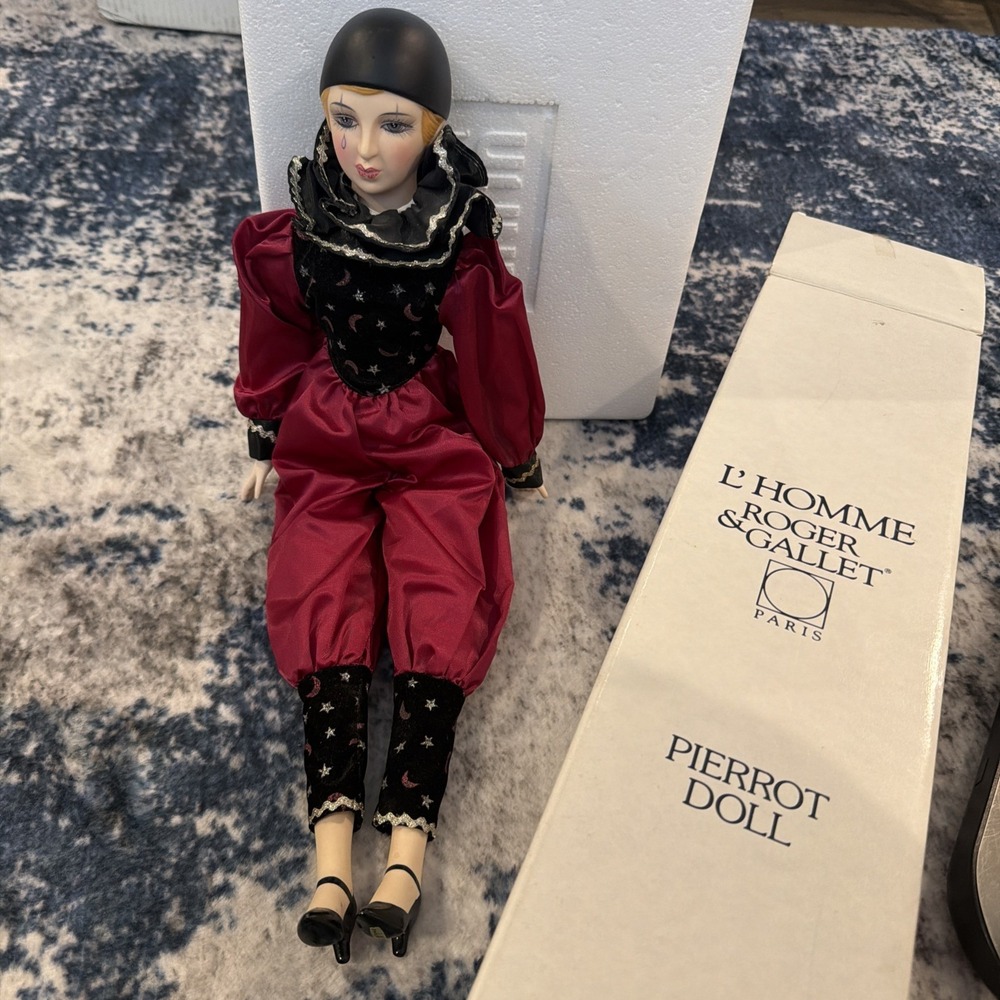 Vintage L'Homme Roger & Gallet Pierrot Doll "Napili"  #8604